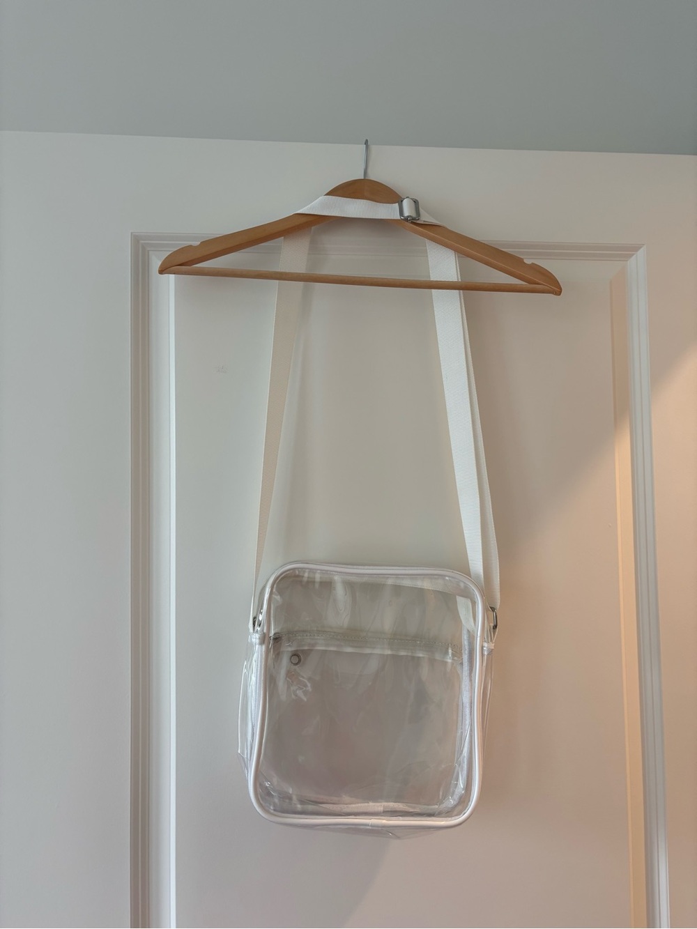 Clear White Crossbody Bag with Adjustable Strap - Picture 3 of 3